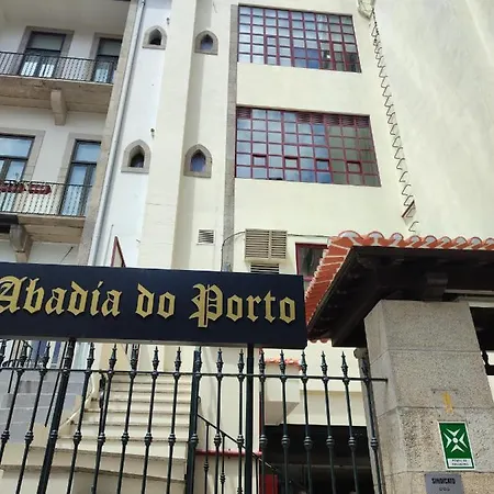 Jesuina E As 3 Janelas Mercado Do Bolhao Oporto